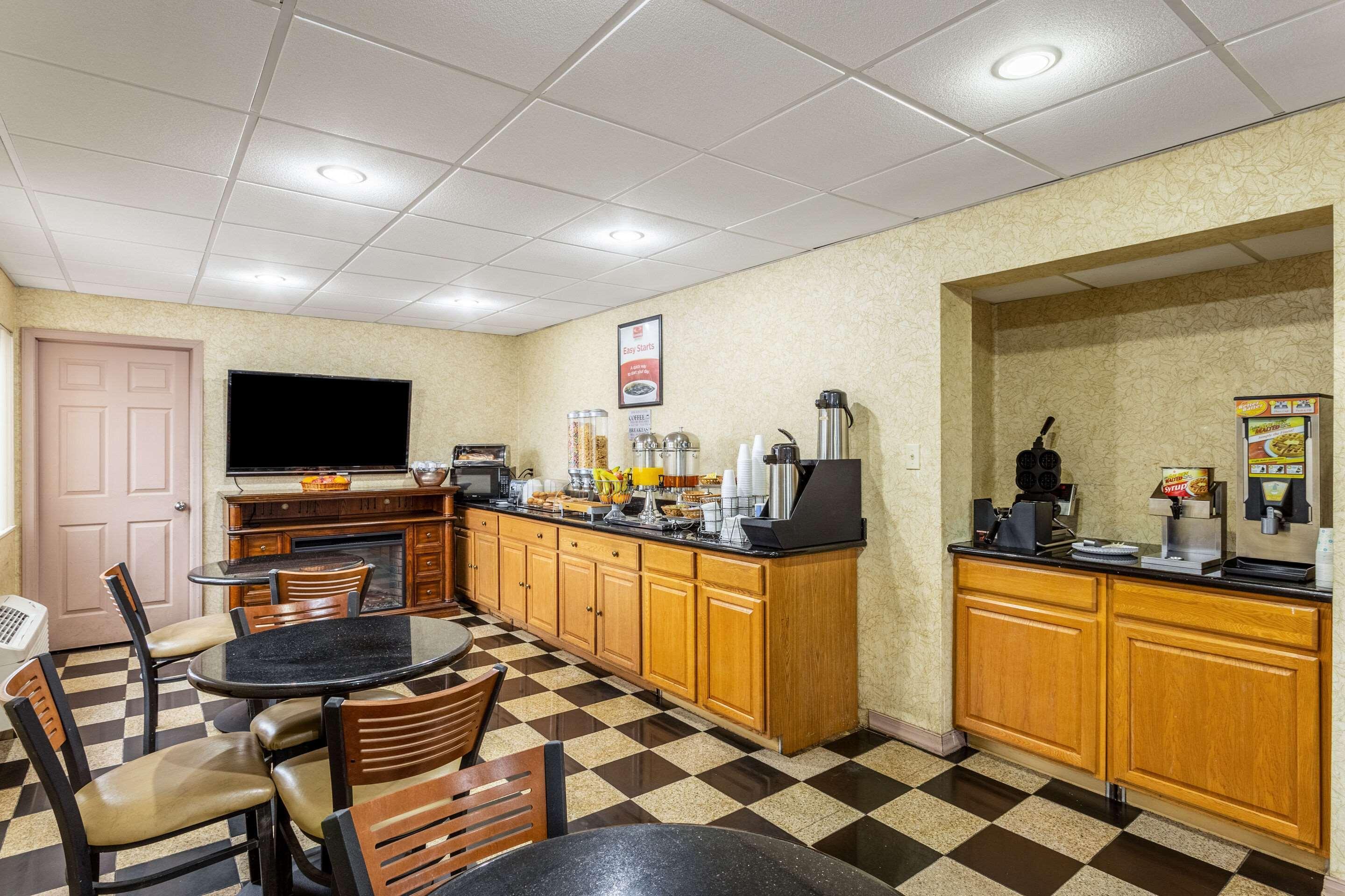Econo Lodge Morgantown Exteriér fotografie