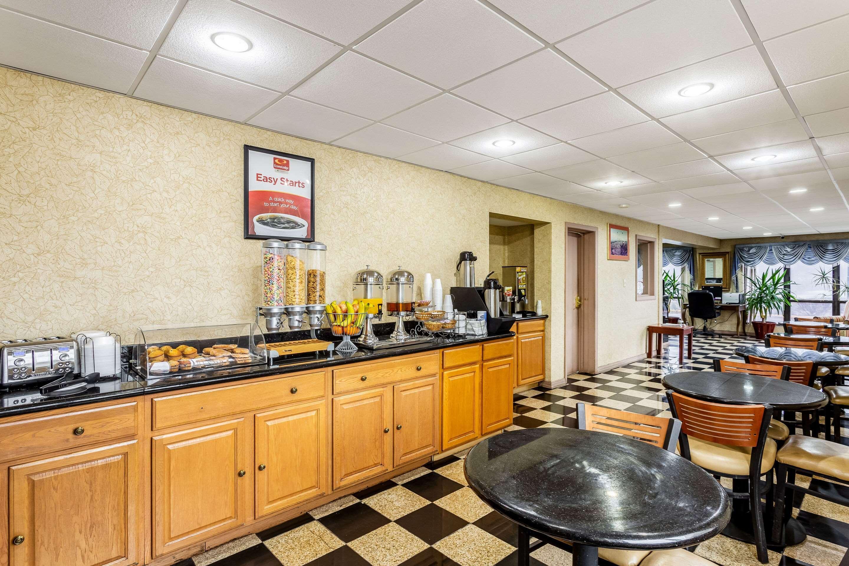 Econo Lodge Morgantown Exteriér fotografie