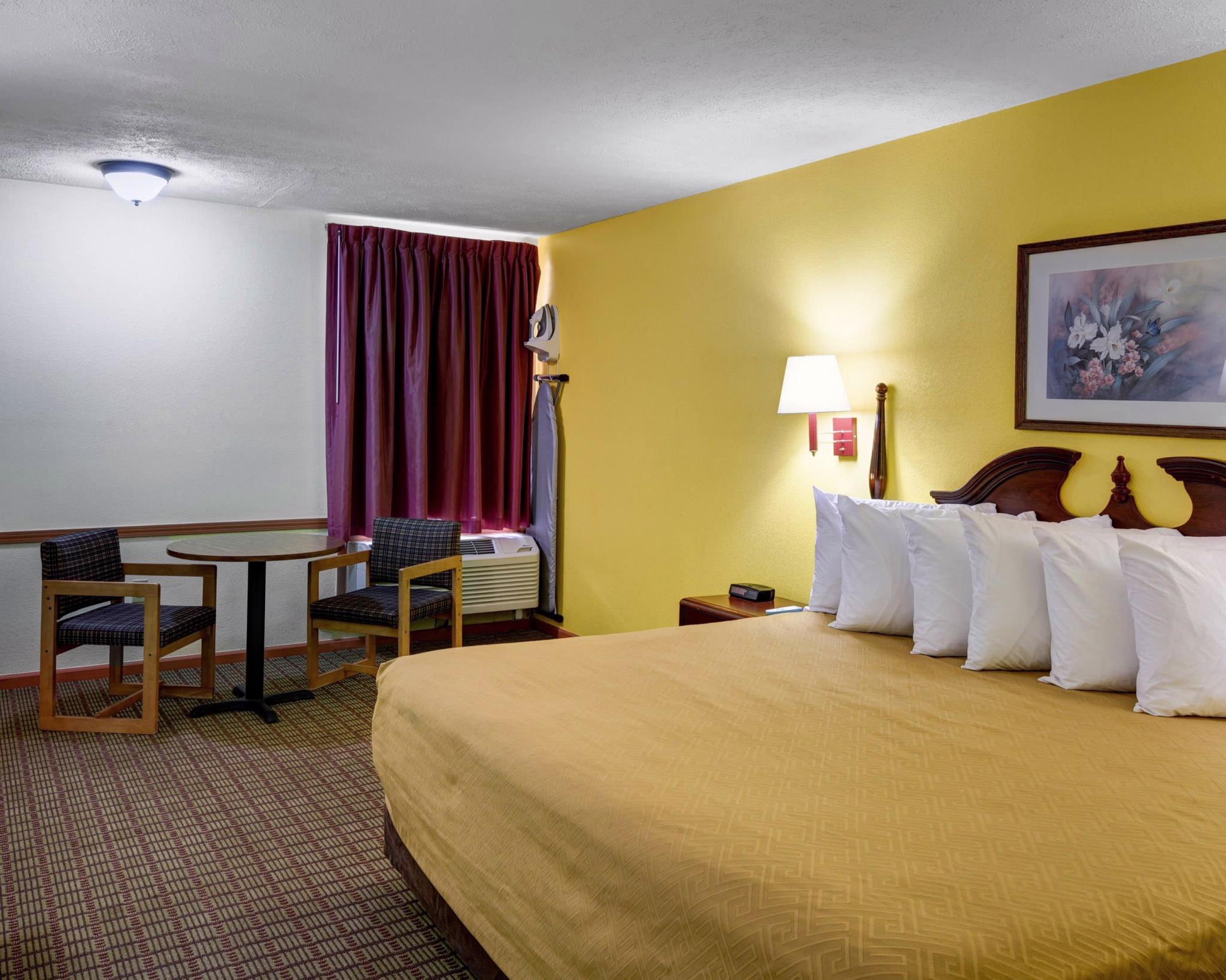 Econo Lodge Morgantown Exteriér fotografie